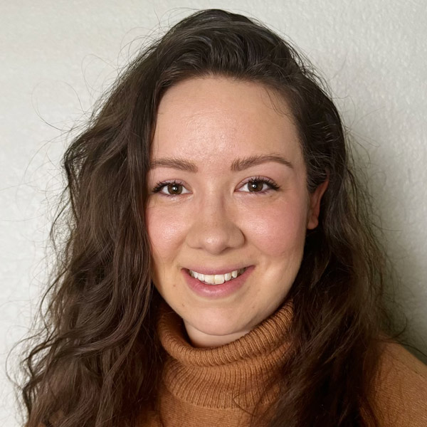 Christiana Garza, Social Media Virtual Assistant